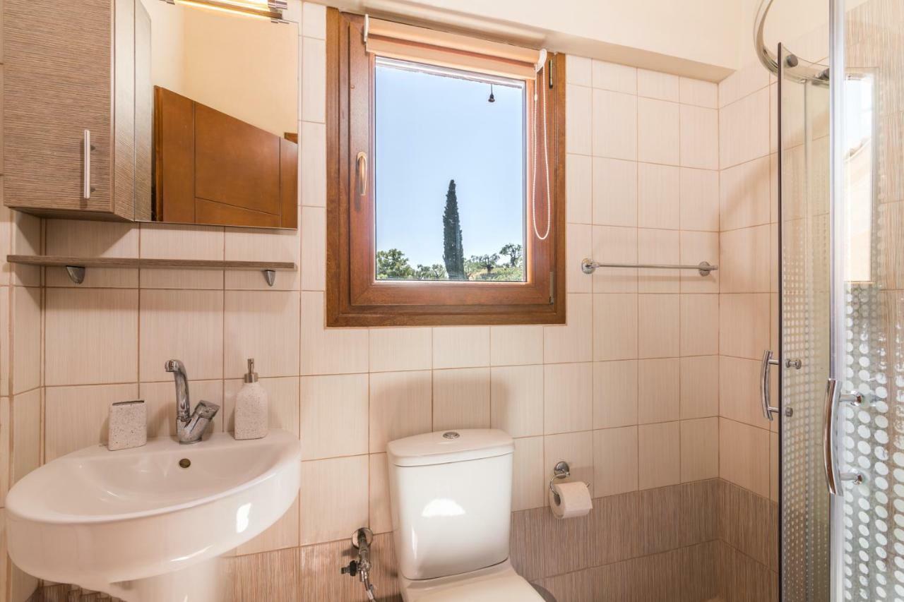 Villa kortilles Pyrgi  Exteriör bild